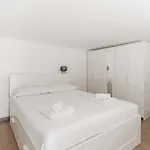 Apartman Guesthost - Cozy Loft-studio Flat In Crescenzago Milánó