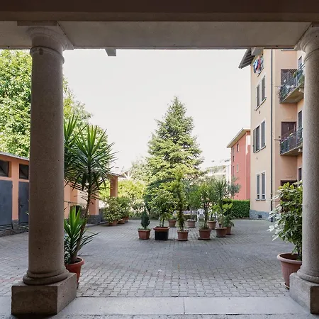 Guesthost - Cozy Loft-studio Flat In Crescenzago